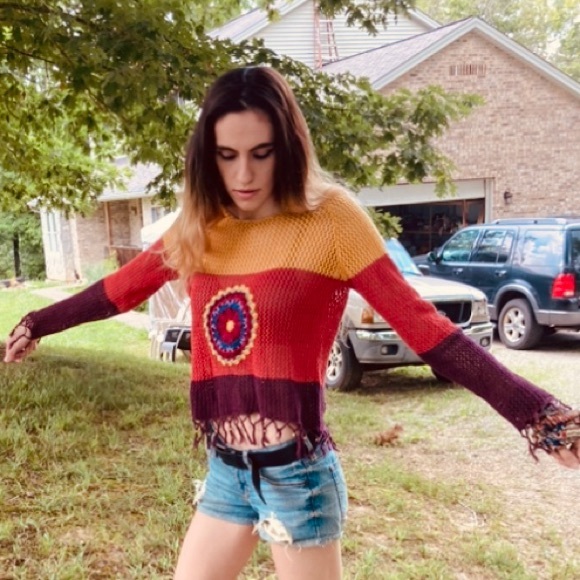 Crochet Hippie Crop Top - Picture 2 of 8